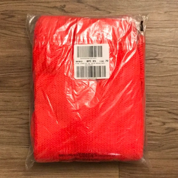 ✨NWT✨ VS Pink Boyfriend Sweater - Picture 4 of 5